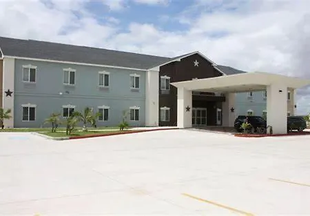 La Plaza Inn And Suites - Freer Tx